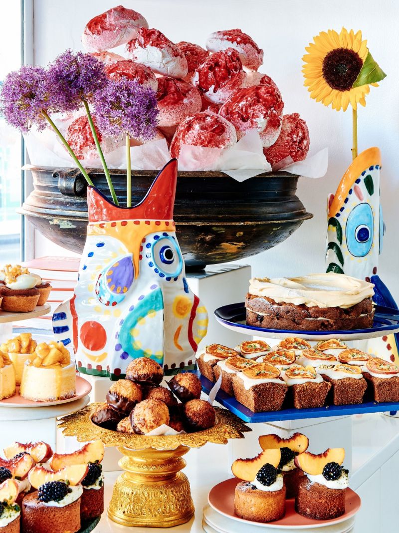 White Sicily Bird Vase