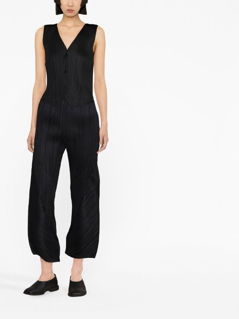 Black Cropped Pleated Trousers