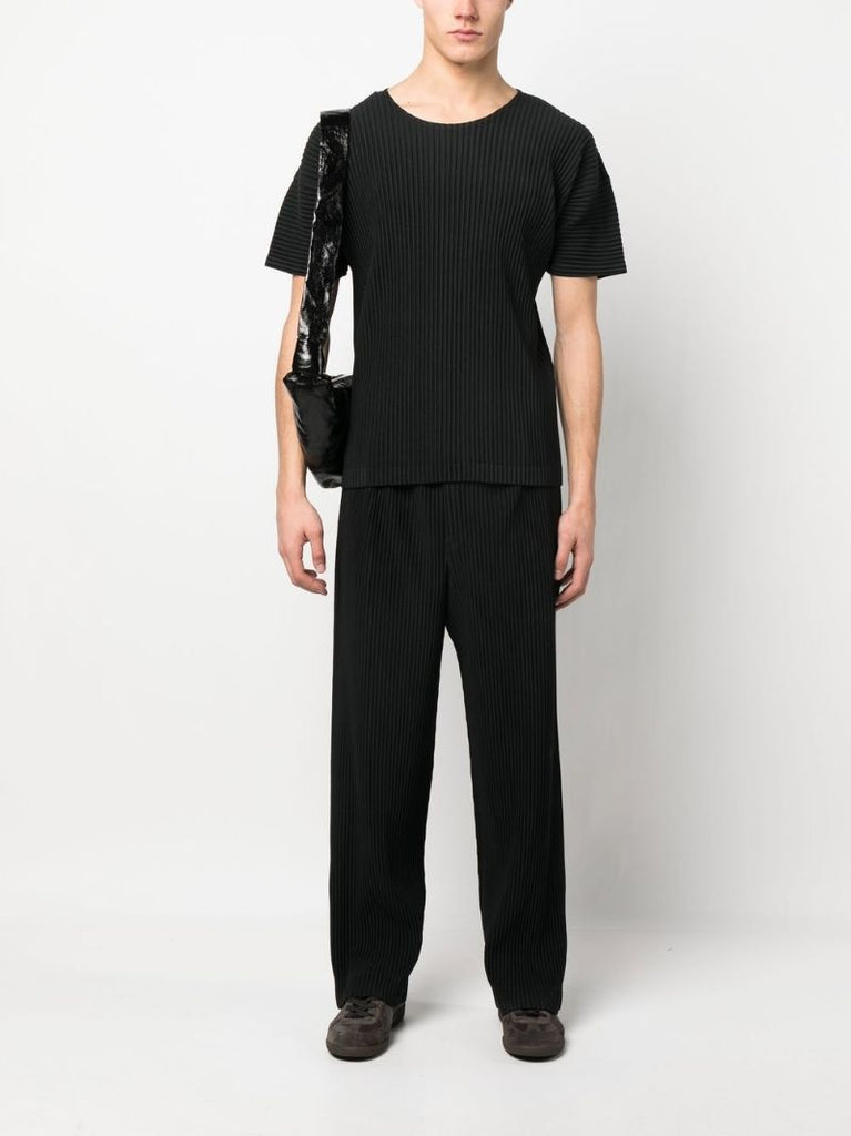 Black Pleated Short Sleeved T-shirt