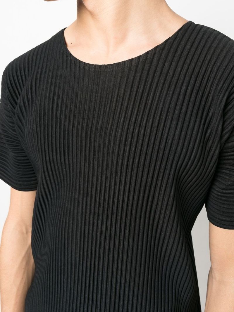 Black Pleated Short Sleeved T-shirt