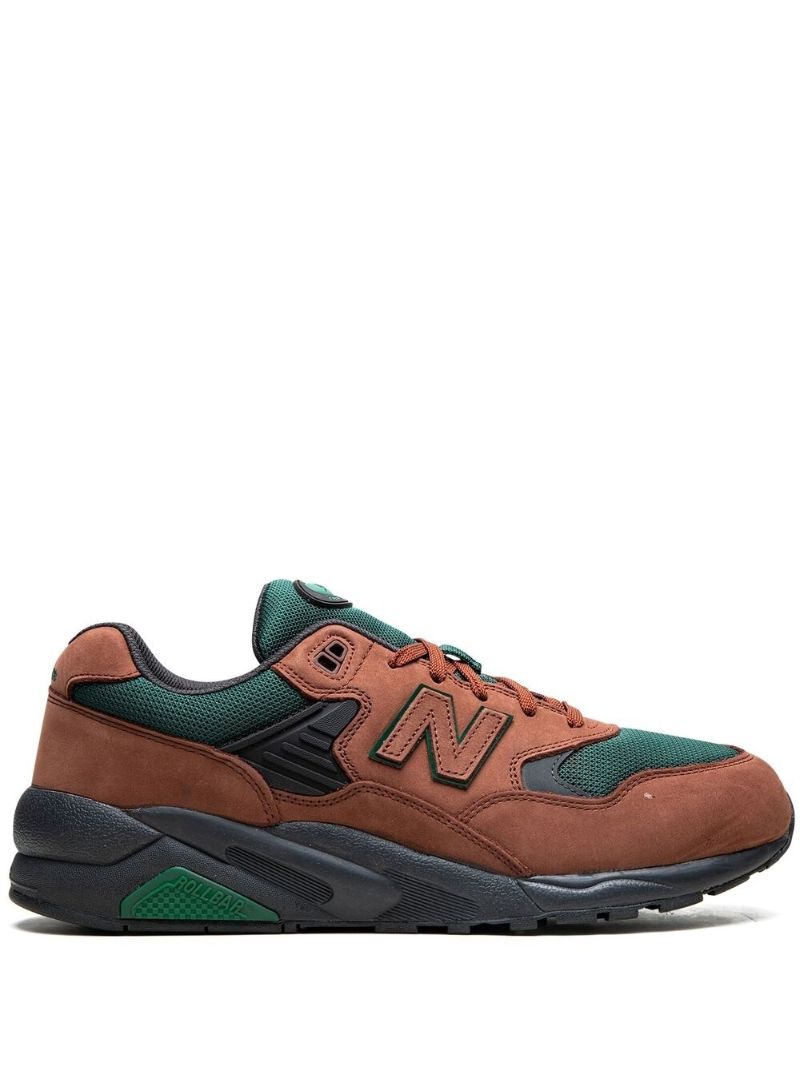 580 Sneakers