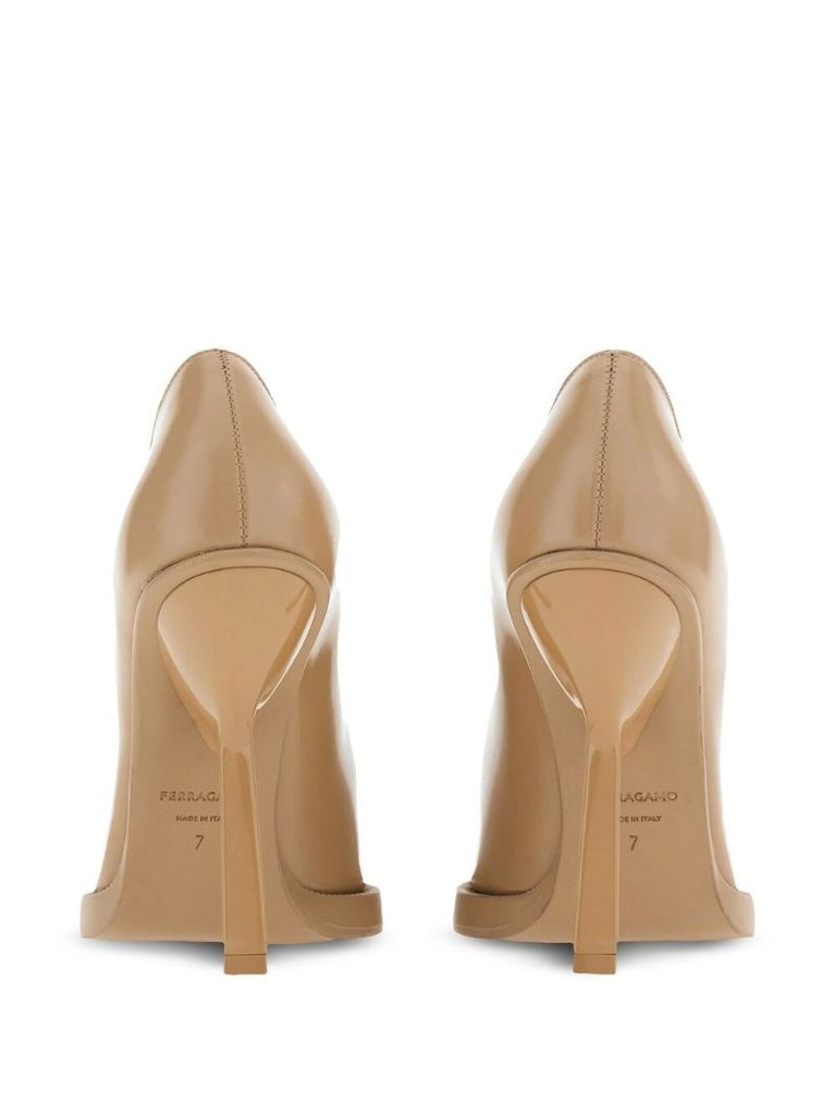Neutral Slanted-heel Pumps