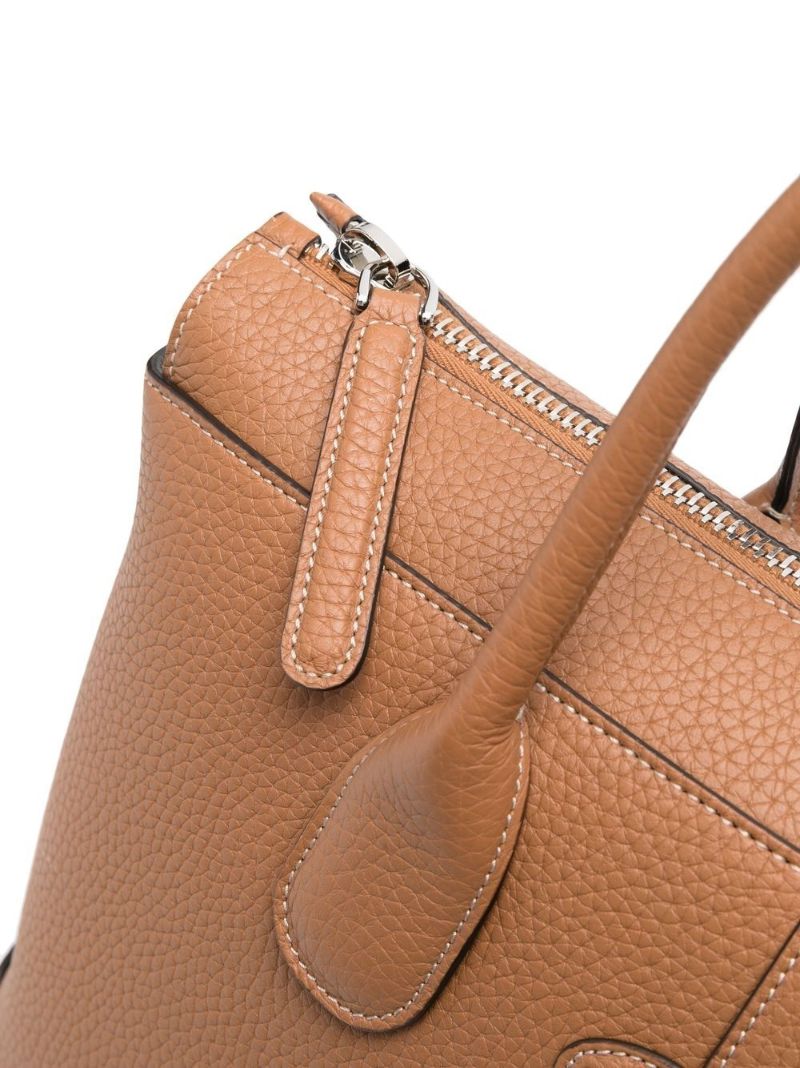 Brown Di Medium Leather Tote Bag