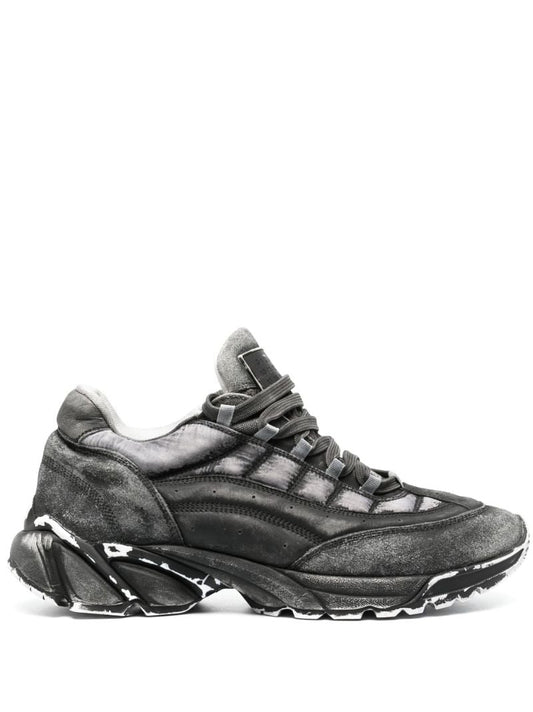 Grey Castlerock Distressed Sneakers