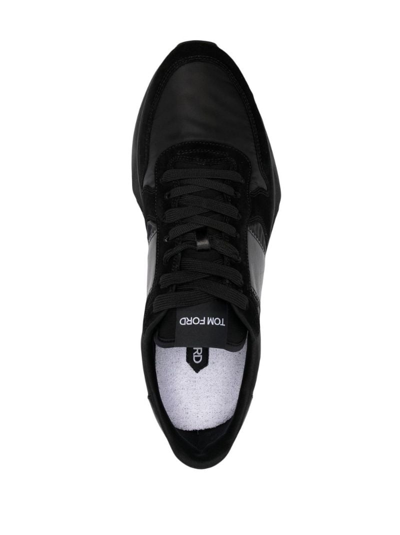 Black Jagga Low-top Sneakers