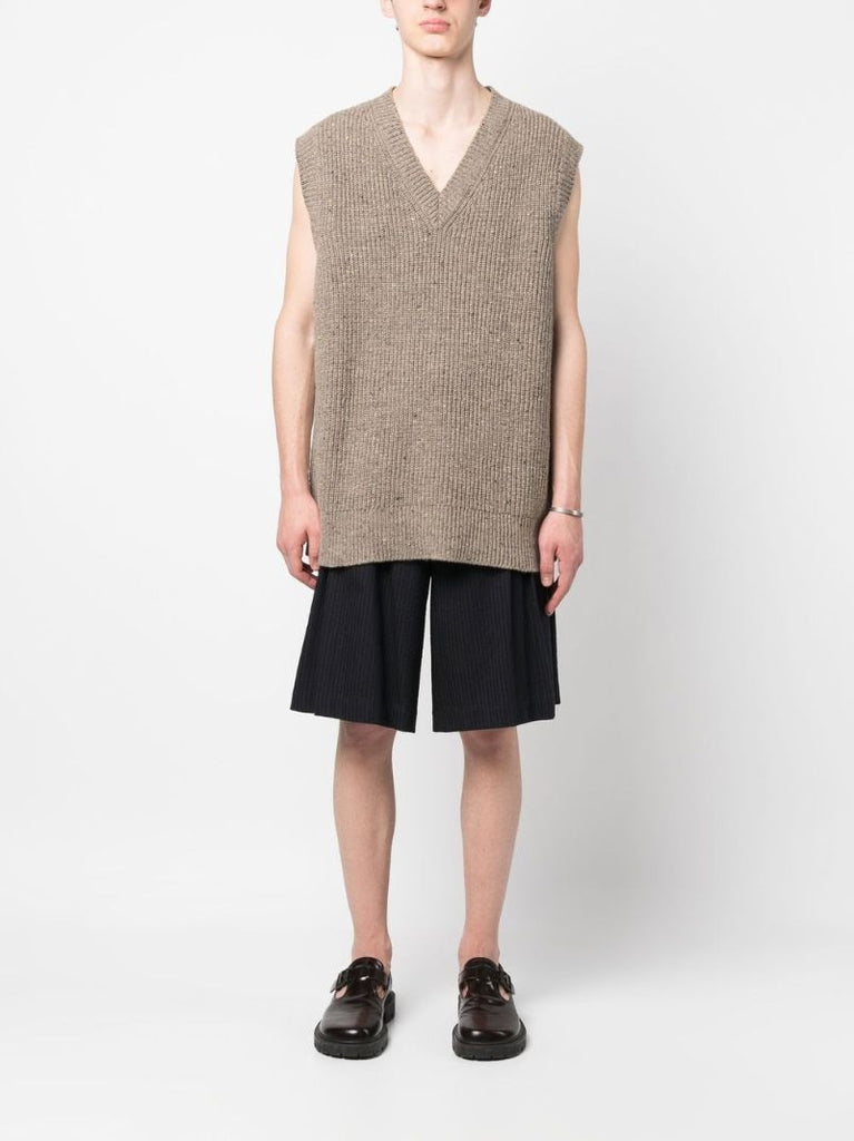 Green V-neck Ribbed Vest