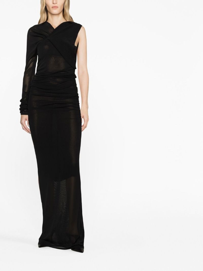 Black One-shoulder Gown