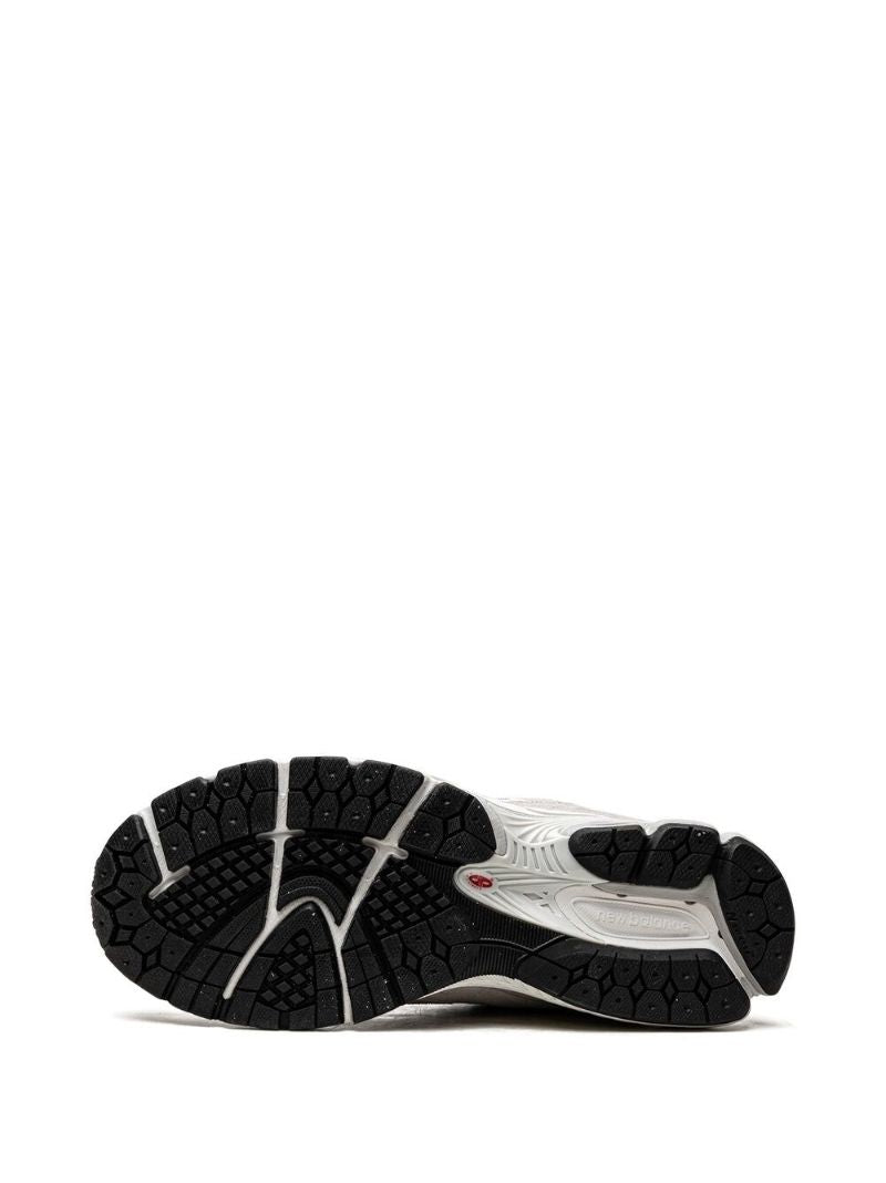 Grey 2002r Rain Cloud Sneakers