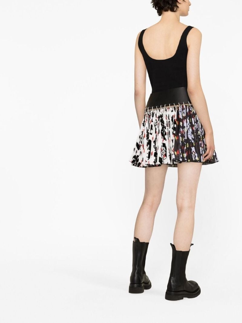 Black Leaf Print Pleated Mini Skirt
