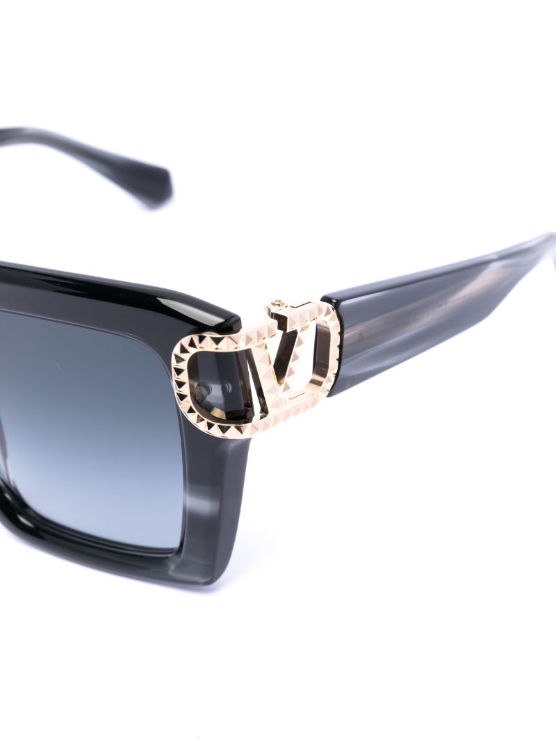 Black V-uno Oversized Sunglasses