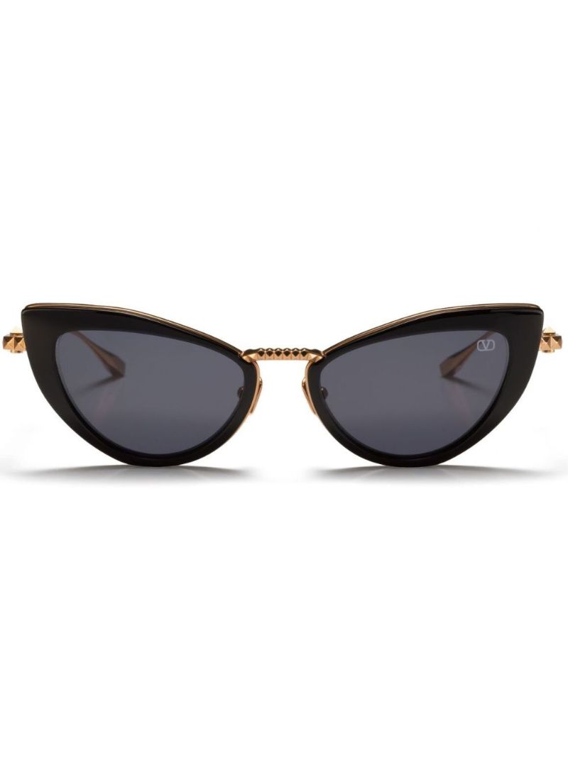 Black Rockstud Cat-eye Sunglasses