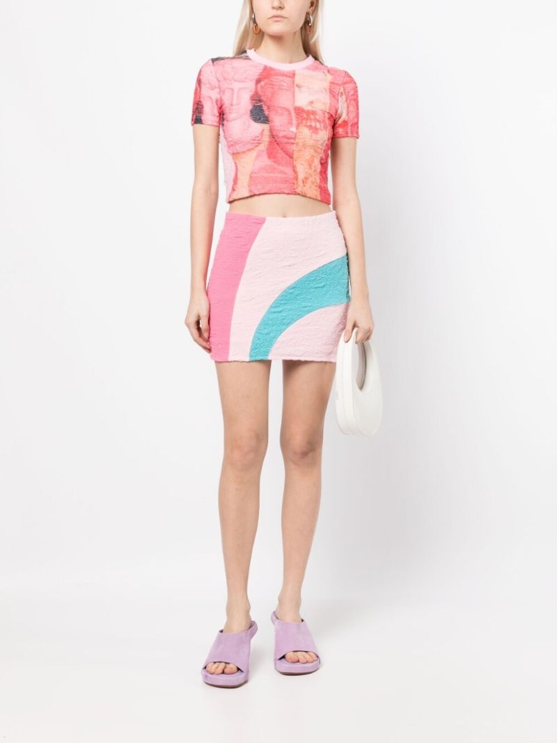Pink Graphic Print Crop T-shirt