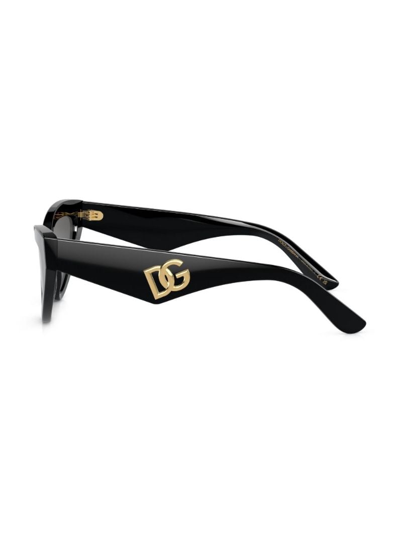 Black Cat-eye Sunglasses