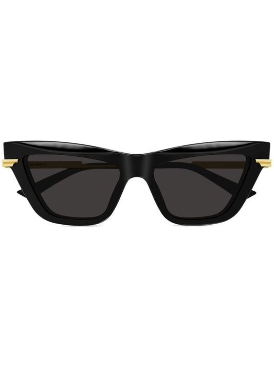 Black Cat-eye Sunglasses