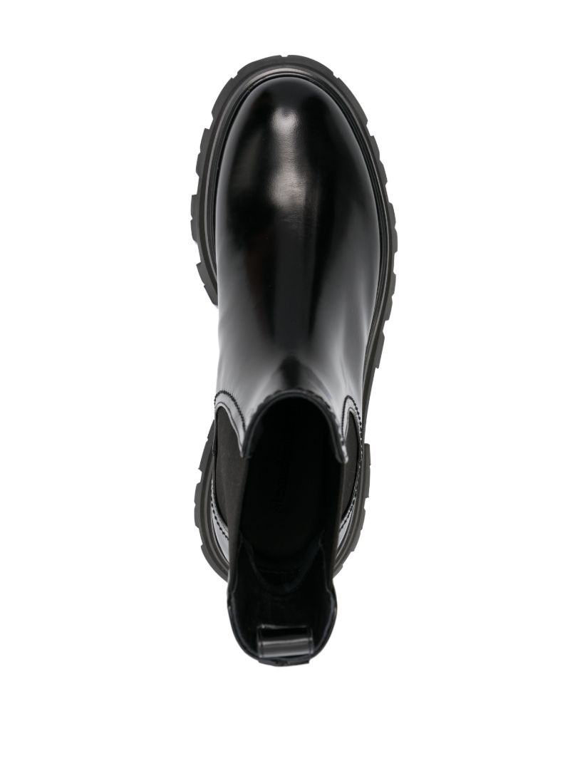Black Wander Chelsea Ankle Boots
