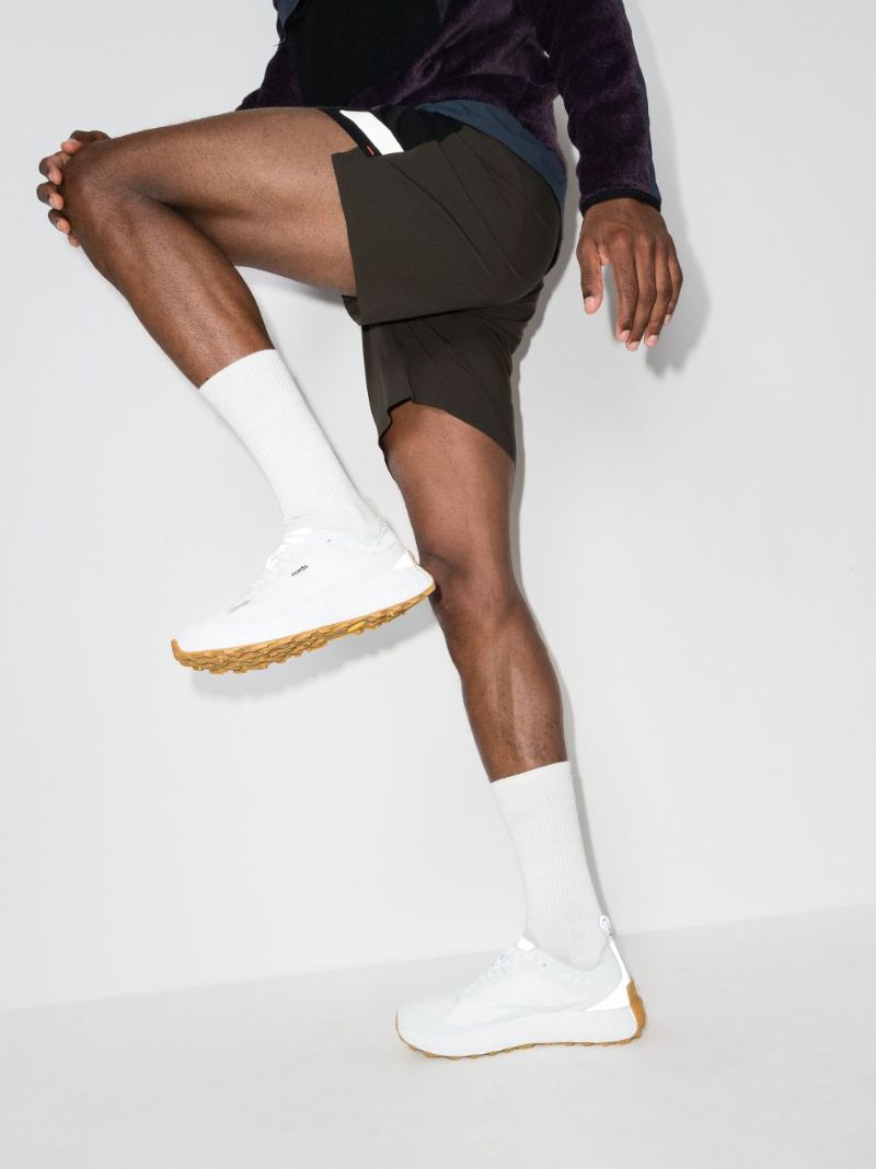 White 001 Trail Sneakers