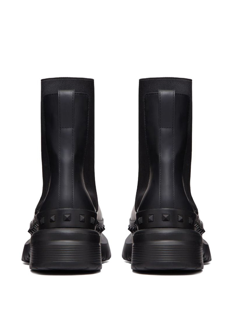 Black M-way Rockstud Leather Ankle Boots