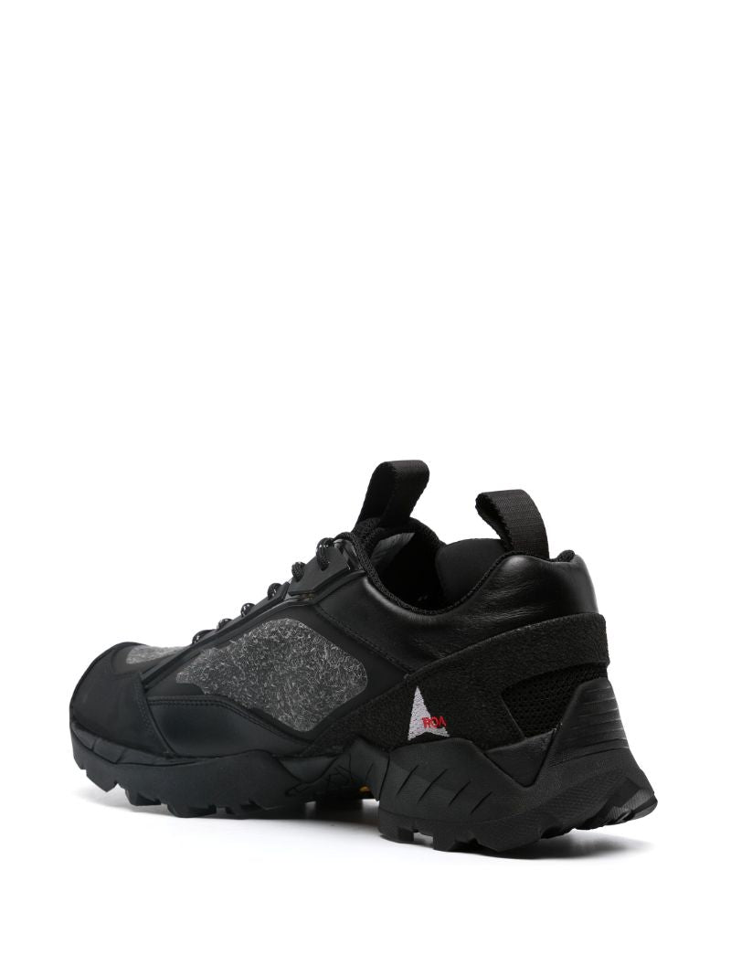 Black Lhakpa Hiking Sneakers