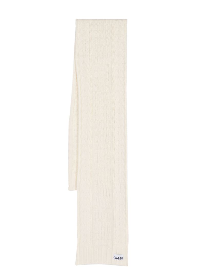 Neutral Cable-knit Scarf
