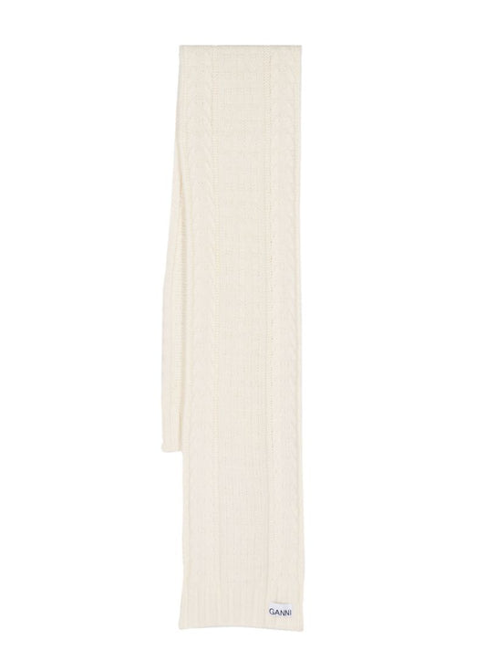 Neutral Cable-knit Scarf