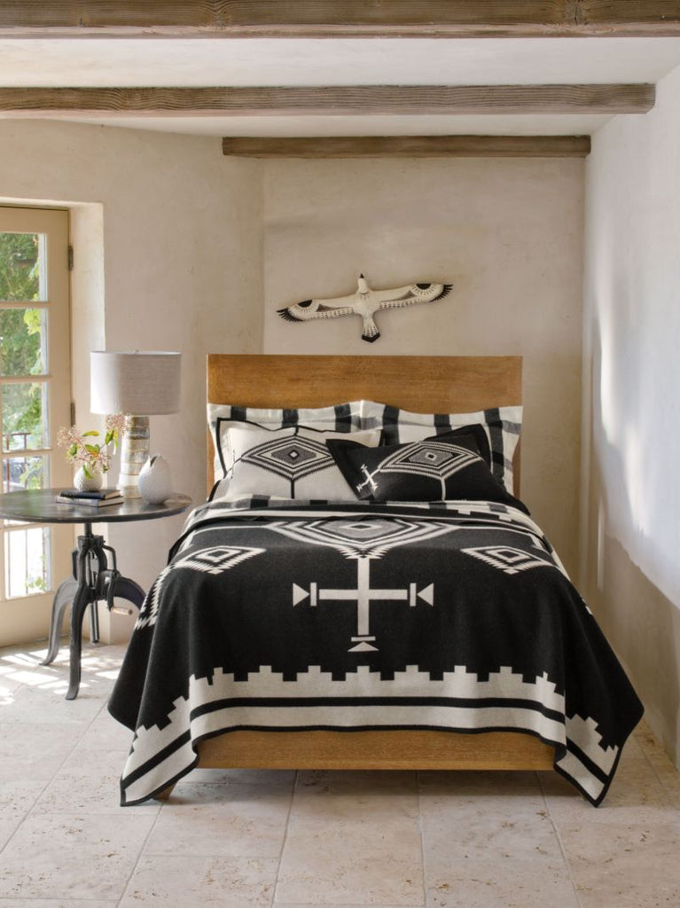 Black Los Ojos Blanket