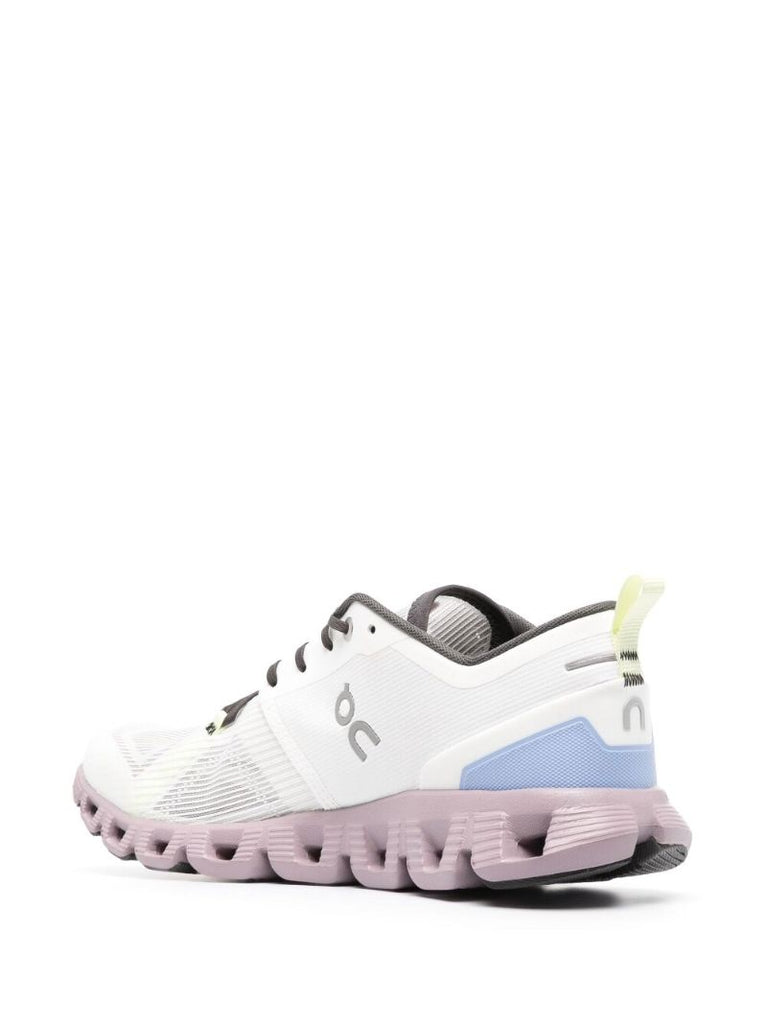White Cloud X Shift Low-top Sneakers
