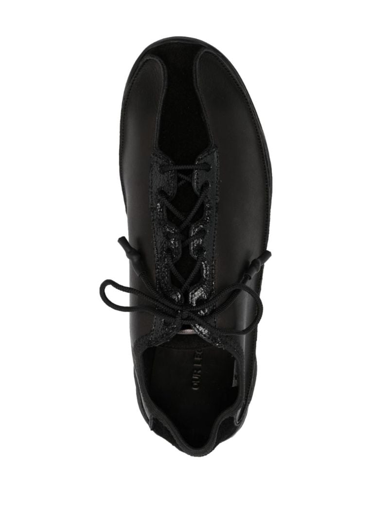 Klove Sneakers