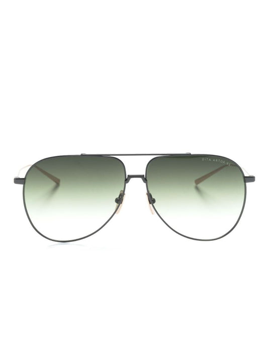 Black Pilot Frame Sunglasses