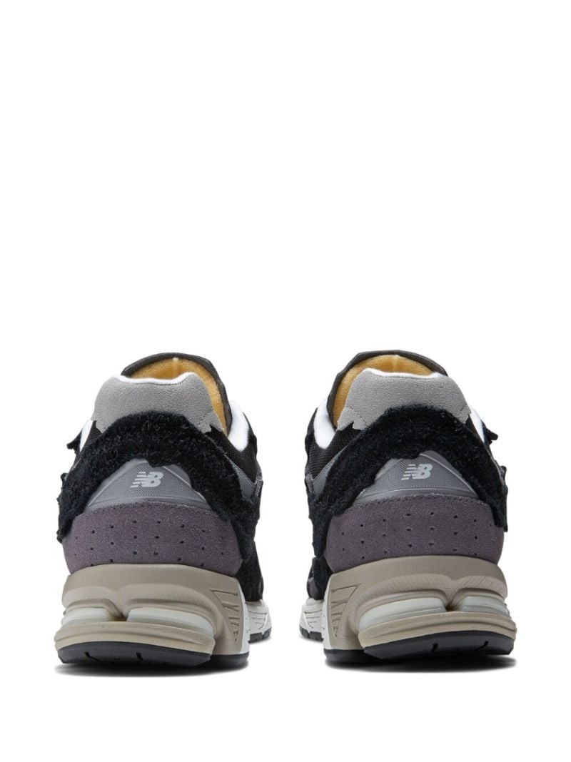 Black 2002rd Suede Sneakers