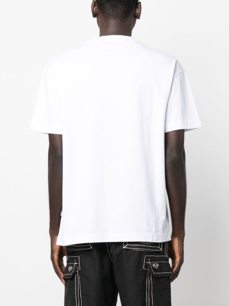White Hunter Classic T-shirt