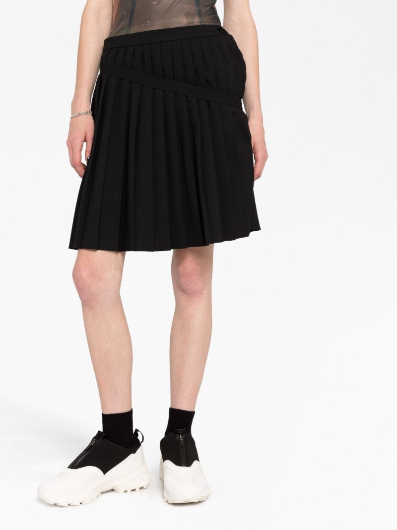 Black Pleated Short Skirt
