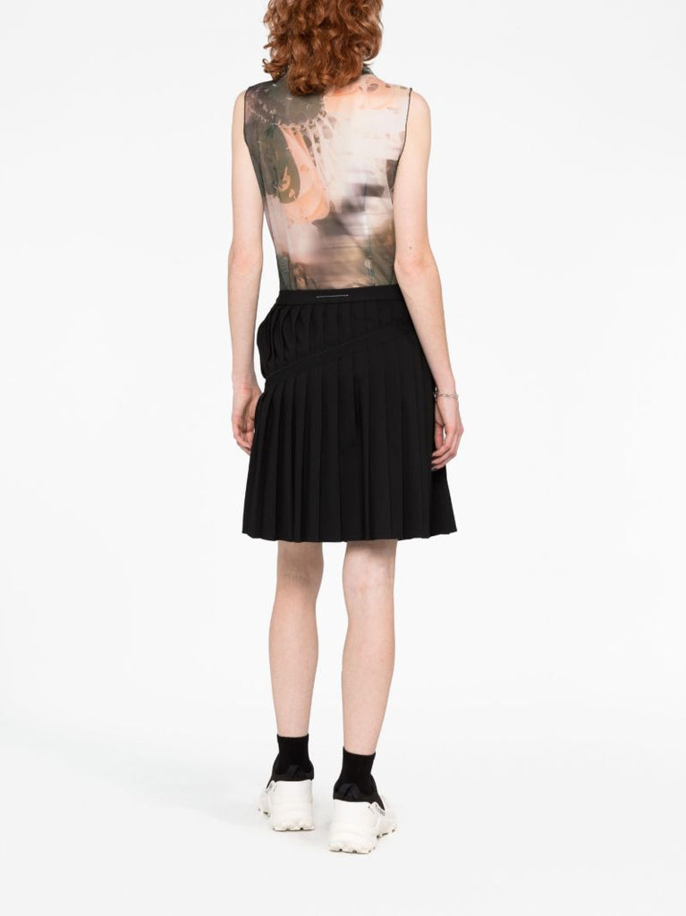 Black Pleated Short Skirt