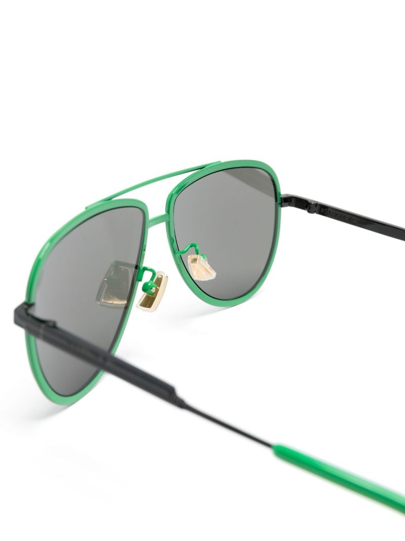 Green 1240s Pilot-style Sunglasses