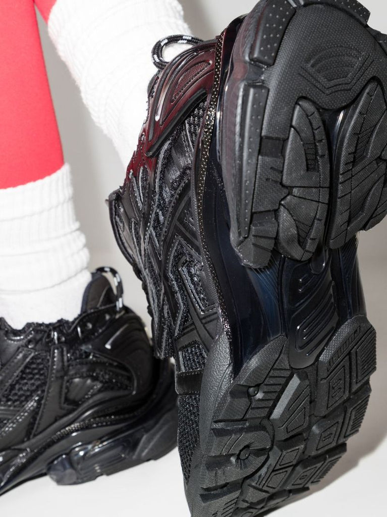 Black Runner Sneakers