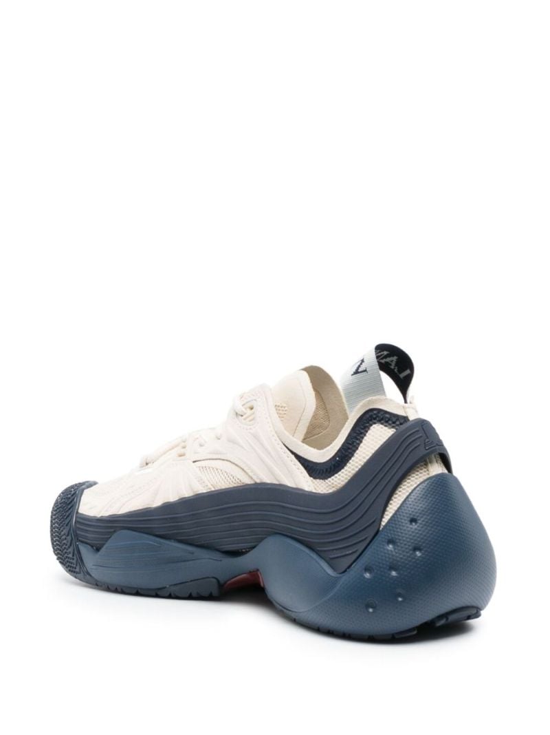 White Flash-x Low-top Sneakers