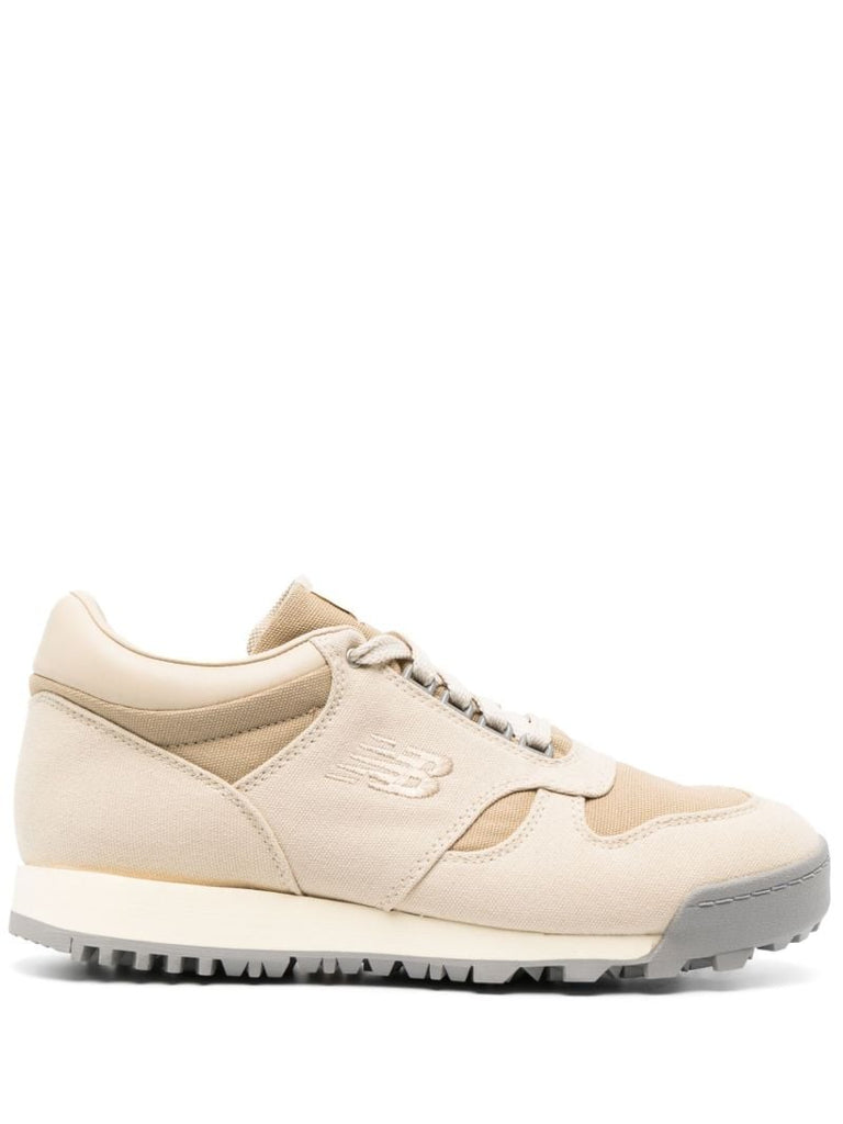 Rainier Low Sneakers