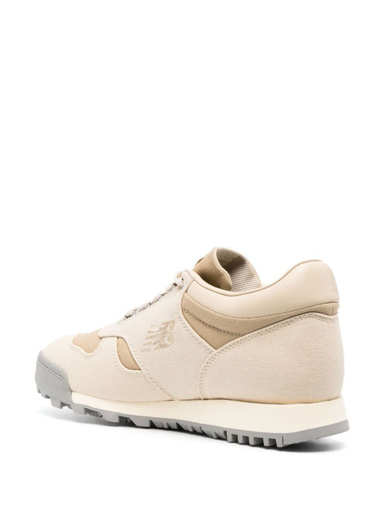 Rainier Low Sneakers