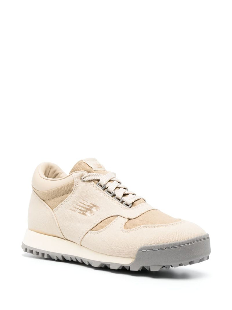 Rainier Low Sneakers