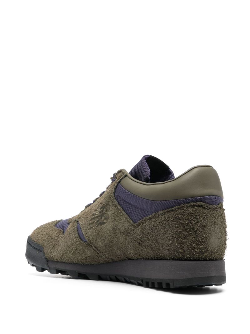 Green Rainier Low-top Suede Sneakers