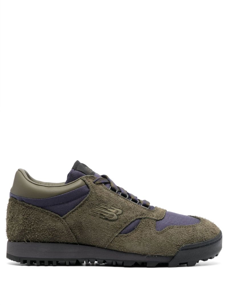 Green Rainier Low-top Suede Sneakers