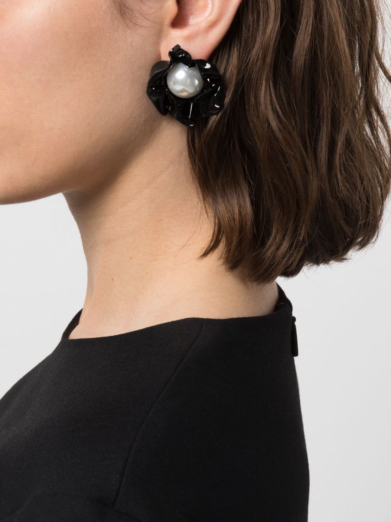 Black Titania Pearl Stud Earrings