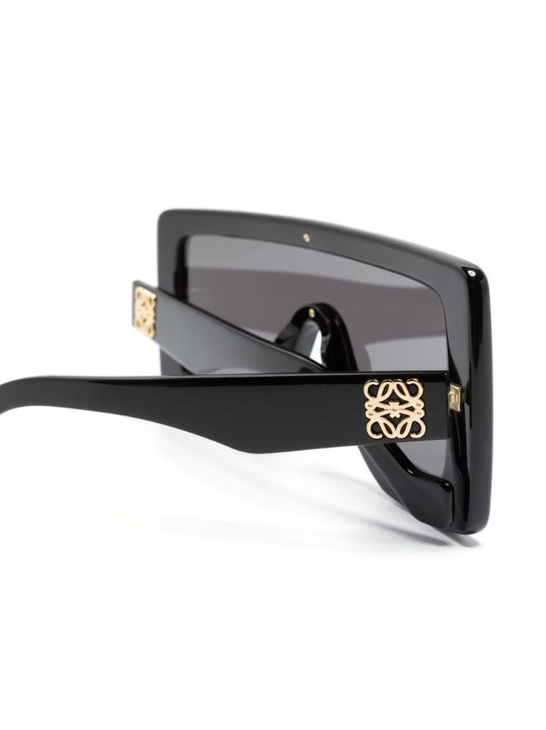 Black Oversize-frame Tinted Sunglasses