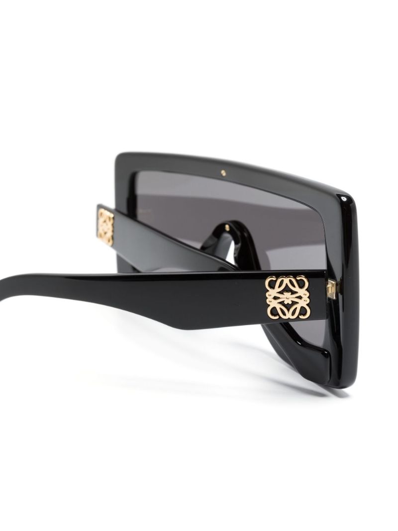 Black Oversize-frame Tinted Sunglasses