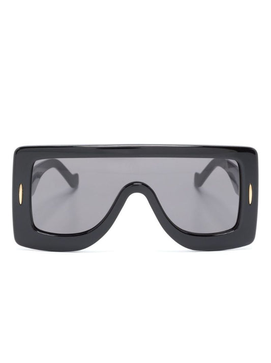 Black Oversize-frame Tinted Sunglasses