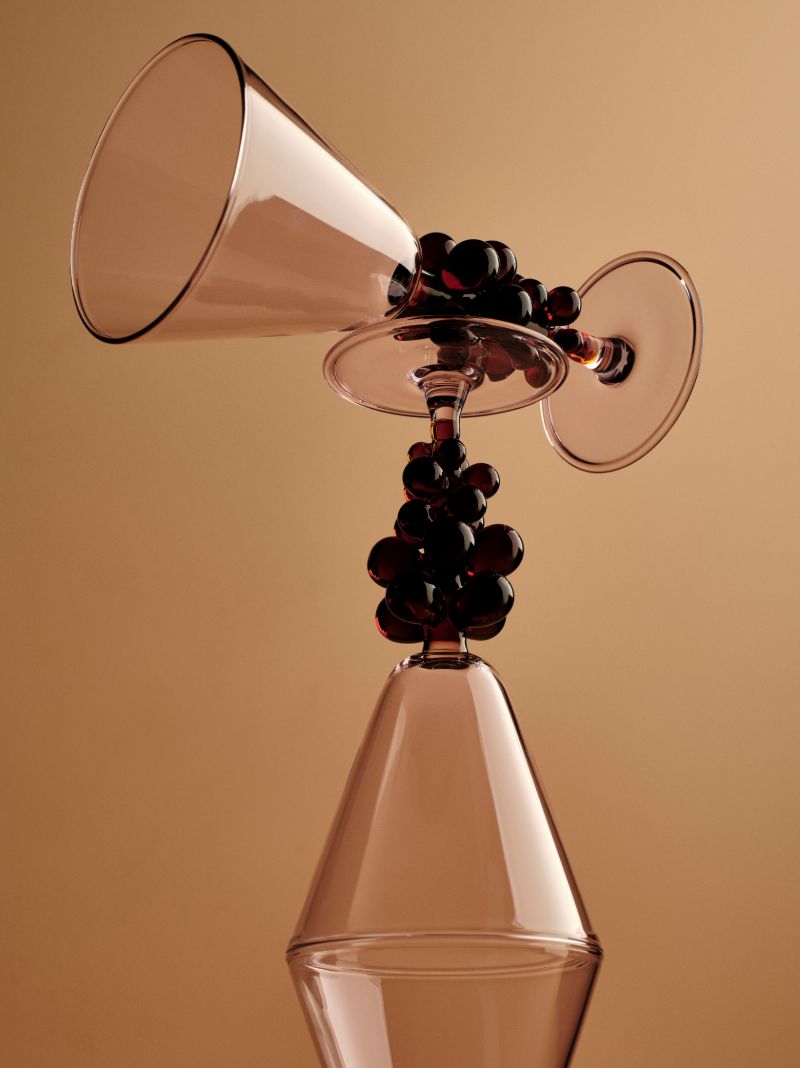 Clear Grapes Wine Glasses Set