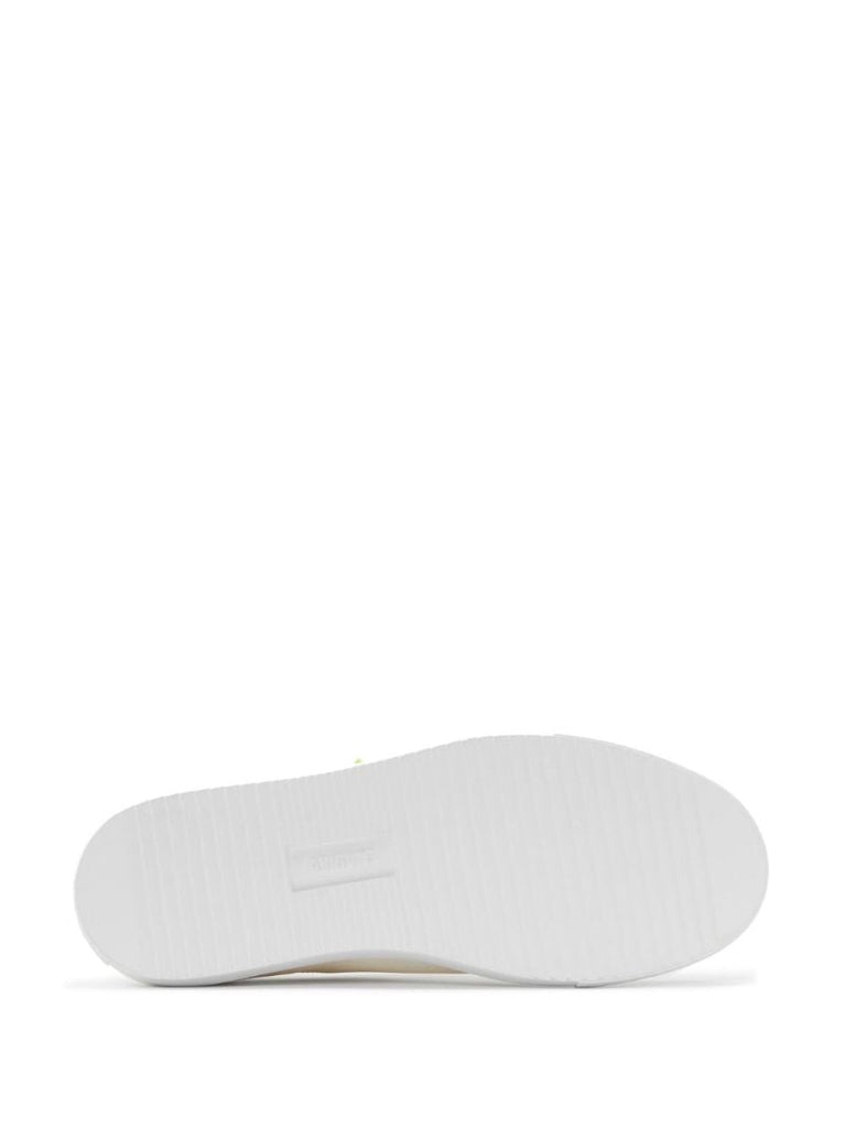 White Clean 90 Sneakers