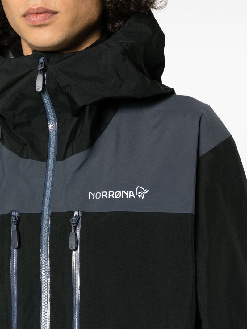 Black Trollveggen Gore-tex Windbreaker