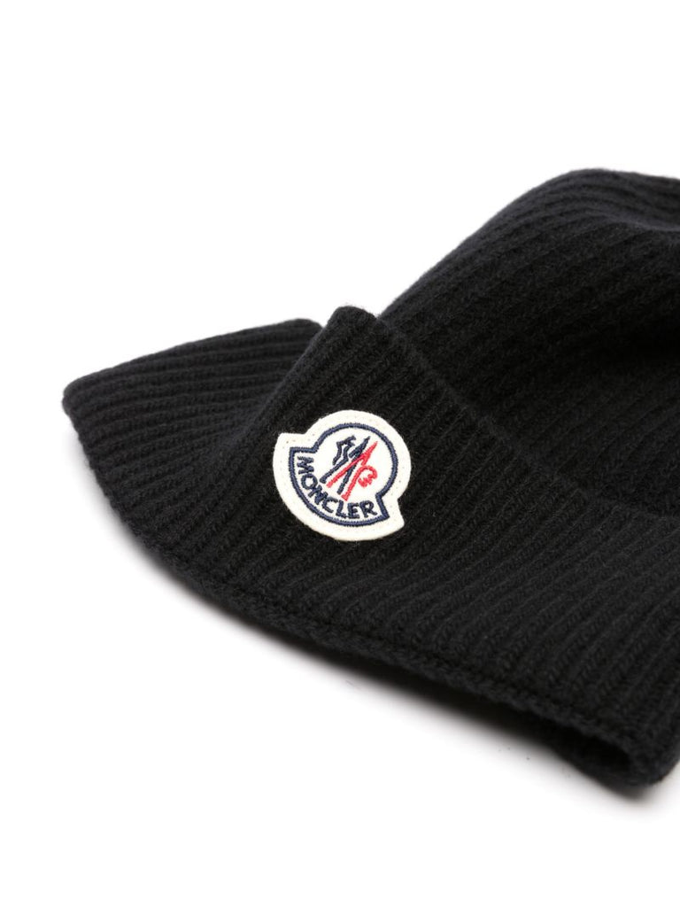 Black Ribbed-knit Beanie Hat