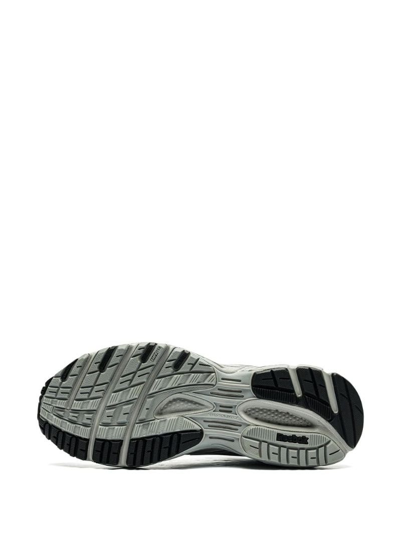 Silver-tone Premier Road Modern Running Sneakers