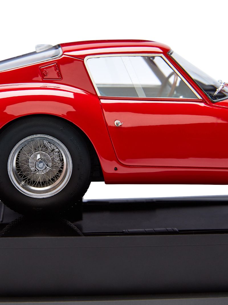 Red Ferrari 250 Gto Replica